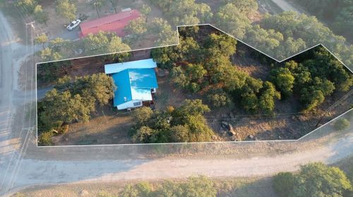 373 Nocona Dr, Nocona TX 76255-9272 exterior