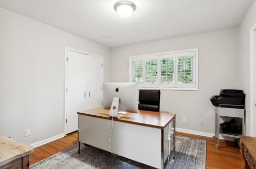 570 Elden Dr, Atlanta GA  30342-2036 exterior
