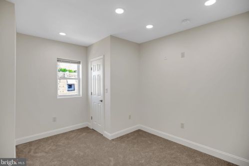 3940 16 St, Philadelphia PA  19146-1668 exterior