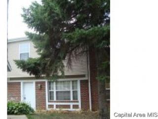 8 Sycamore Row, Springfield IL  62702-1082 exterior