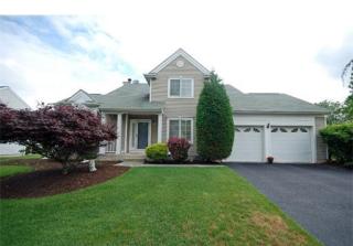 59 Cherrywood Dr, Piscataway, NJ 08854-6530