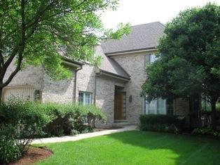 32 Tartan Lakes Way, Westmont, IL 60559-6160