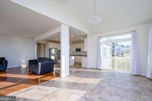 2331 Water Garden Dr, Hanover PA 17331-8319 exterior