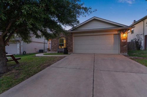209 Green Slope Ln, Georgetown, TX 78626-8163