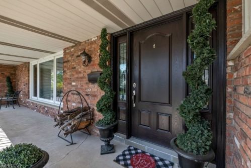6 Wilcox Ave, Wharton, NJ 07885-2413