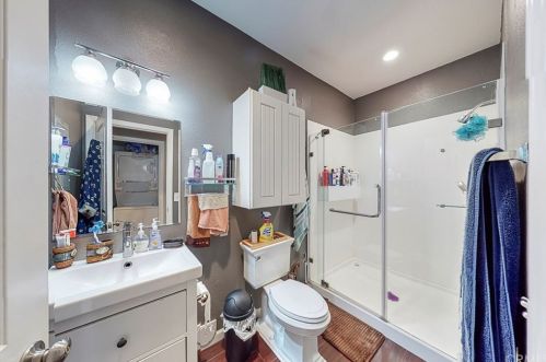 530 West St, Anaheim CA  92801-4707 exterior