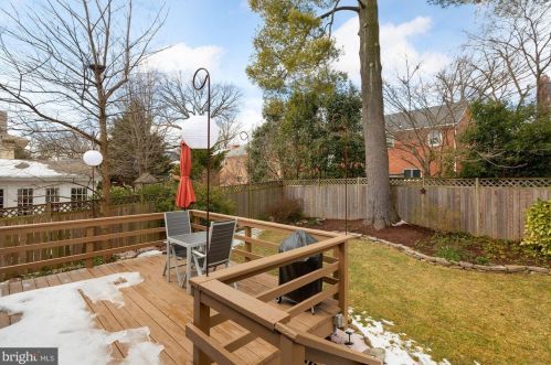 10006 Markham St, Silver Spring MD 20901-2233 exterior