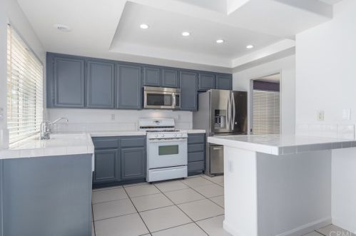 1454 Sorrento Ln, San Jacinto, CA 92583-5283