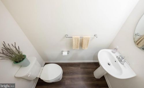 116 Sundance Dr, Trenton NJ  08619-3969 exterior