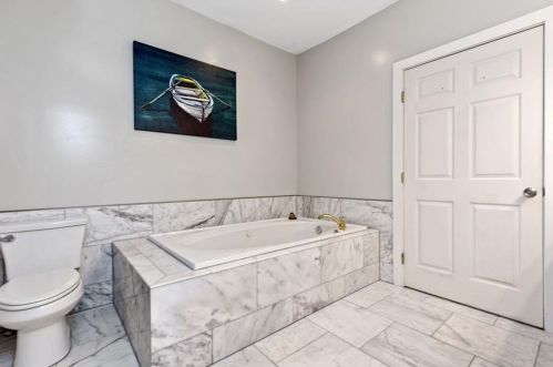 2464 Brookhaven Hts Ct, Atlanta GA  30319-5243 exterior