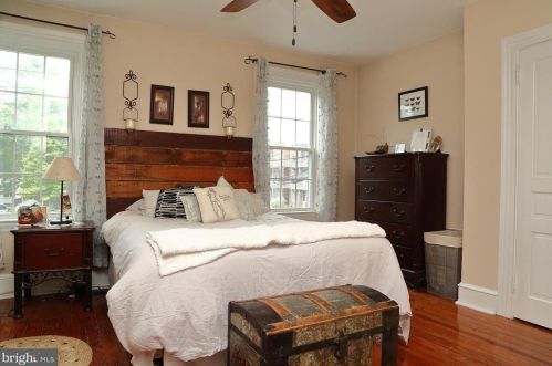 237 Cherry St, Lancaster PA  17602-2725 exterior