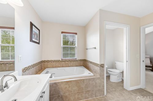 203 Cricket Hill Cir, Princeton NJ  08540-9010 exterior