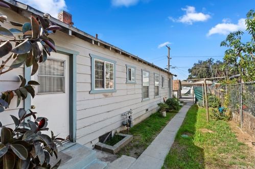 4123 Dwight Ave, Riverside CA  92507-5255 exterior