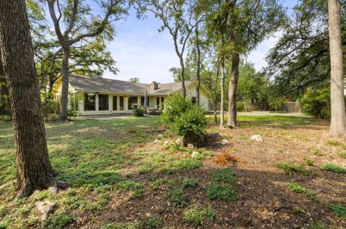 11905 Brookwood Rd, Austin TX  78750-2744 exterior