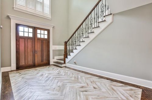 1902 Canmont Dr, Atlanta, GA 30319-3620