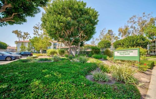 2306 Apricot Dr, Irvine CA  92618-4403 exterior
