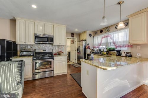 44 Earnshaw Ln, Willingboro, NJ 08046-2312