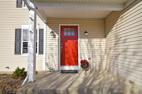 9655 Fallsridge Ct, Cincinnati, OH 45231-2885