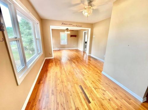 290 Eastside Dr, Demorest, GA 30535-5602