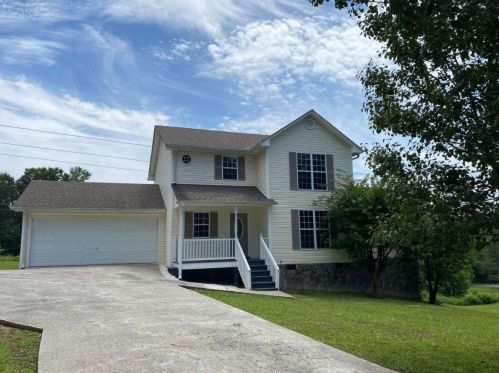 2904 Vine Dr, Dalton, GA 30721-9134