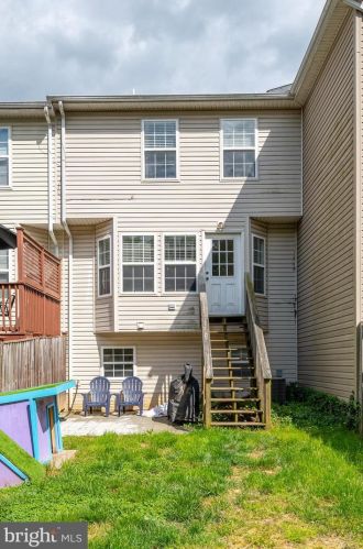 31 Eldon Dr, Charles Town WV  25414-5507 exterior