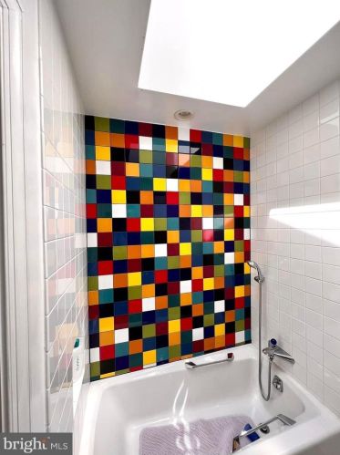 1118 Dl Dr, Silver Spring MD 20910-1601 exterior