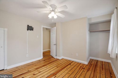 510 11 St, Philadelphia PA 19123-3723 exterior