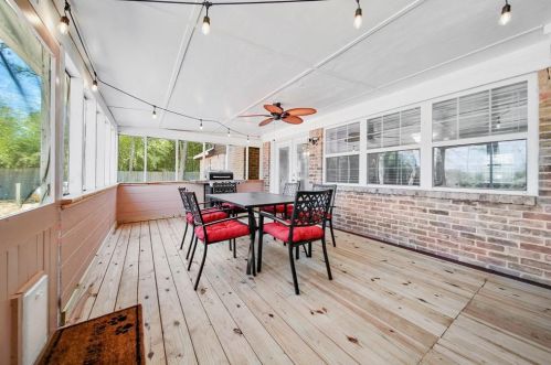 1100 Chateau Wood Pkwy Dr, Conroe TX  77385-9773 exterior