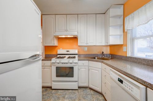 11818 Dewey Rd, Silver Spring MD 20906-4881 exterior