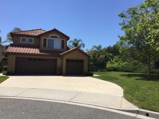 794 Cranmont Ct, Simi Valley CA  93065-7075 exterior