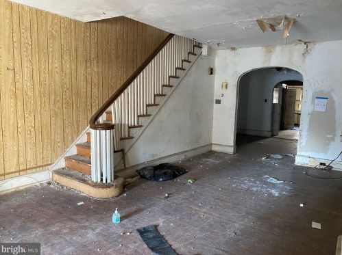 6209 Chestnut St, Philadelphia, PA 19139-2906