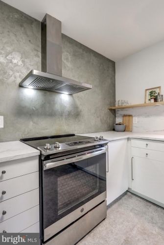 1651 Sunset Ave, Lancaster PA  17601-4355 exterior