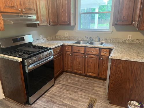 109 Lincoln St, Warner Robins, GA 31088-5131