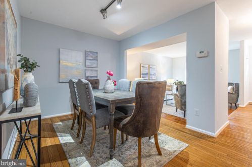 125 Kinsman View Cir, Silver Spring MD 20901-1600 exterior