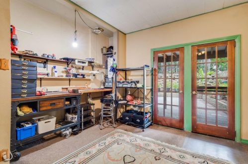 1128 Marion Dr, Glendale CA  91205-3713 exterior