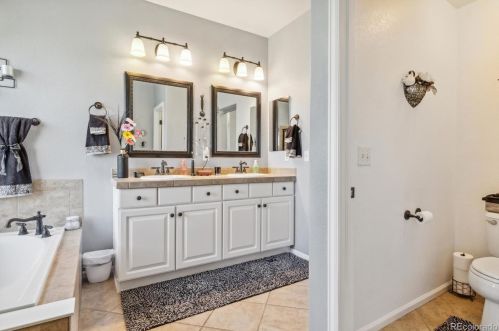 5009 Biloxi Way, Aurora CO 80016-5854 exterior