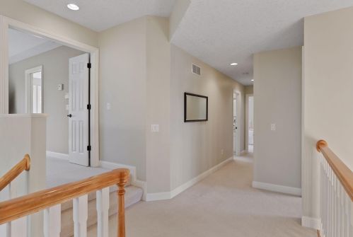 3544 Crestmoor Dr, Saint Paul MN  55125-5028 exterior