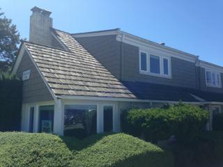 2402 Alki Ave, Seattle, WA 98116-2230
