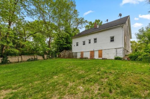 28 Birden St, Torrington CT  06790-4713 exterior