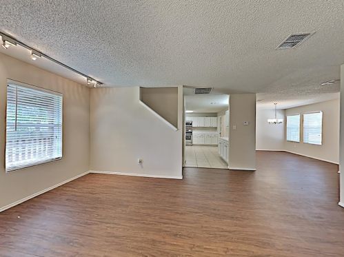 1673 Chesterwood Dr, Rockwall TX  75032-7378 exterior