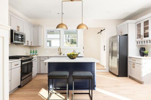 2180 Hosea L Williams Dr, Atlanta GA  30317-2555 exterior