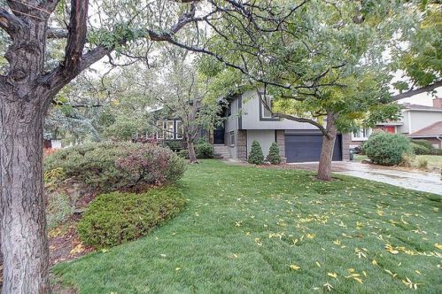 1593 Nile Ct, Aurora, CO 80012-5220