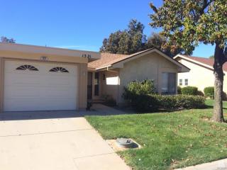1321 Village 1, Camarillo, CA 93012-6811