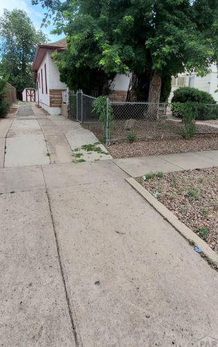 2310 Pine St, Pueblo, CO 81004-3929