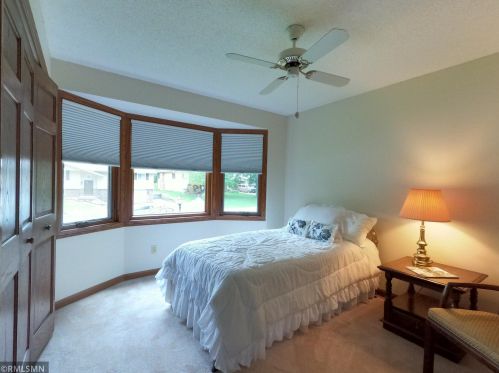 1732 Evergreen Dr, Saint Paul MN  55125-2302 exterior