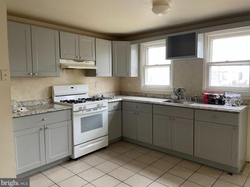314 Broadway, Gloucester, NJ 08030-1001