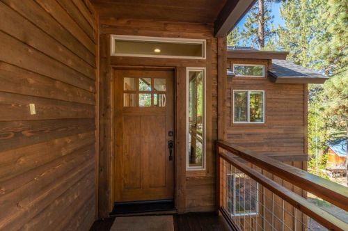 11639 Rocky Ln, Truckee, CA 96161-4933