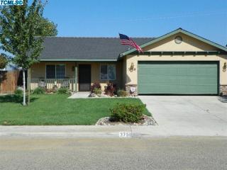 3758 College Ave, Visalia, CA 93292-3588