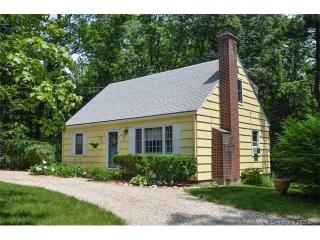59 Fernwood Dr, Simsbury CT  06070-2914 exterior
