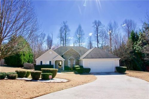668 Stonecrest Dr, Loganville, GA 30052-8717